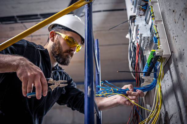 Best 24-Hour Electrician  in Johnsburg, IL