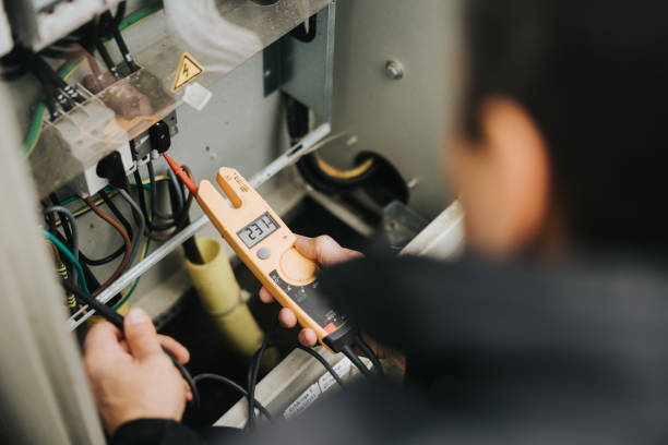 Best Emergency Electrical Repair  in Johnsburg, IL